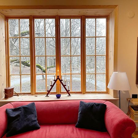 Spectacular 6-Bed House In Beautiful Manor Park Villa Mariefred Exterior photo